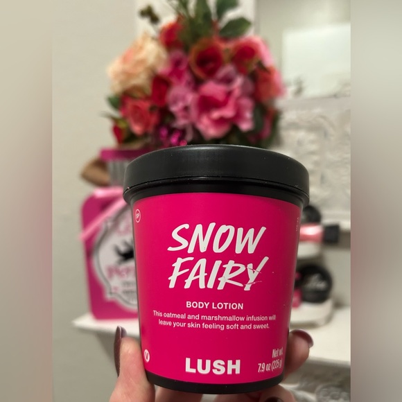Price is Firm LUSH 🩷 Snow Fairy Body Lotion CONDITIONER 7.9oz BB 01.26,2026 - Picture 6 of 10